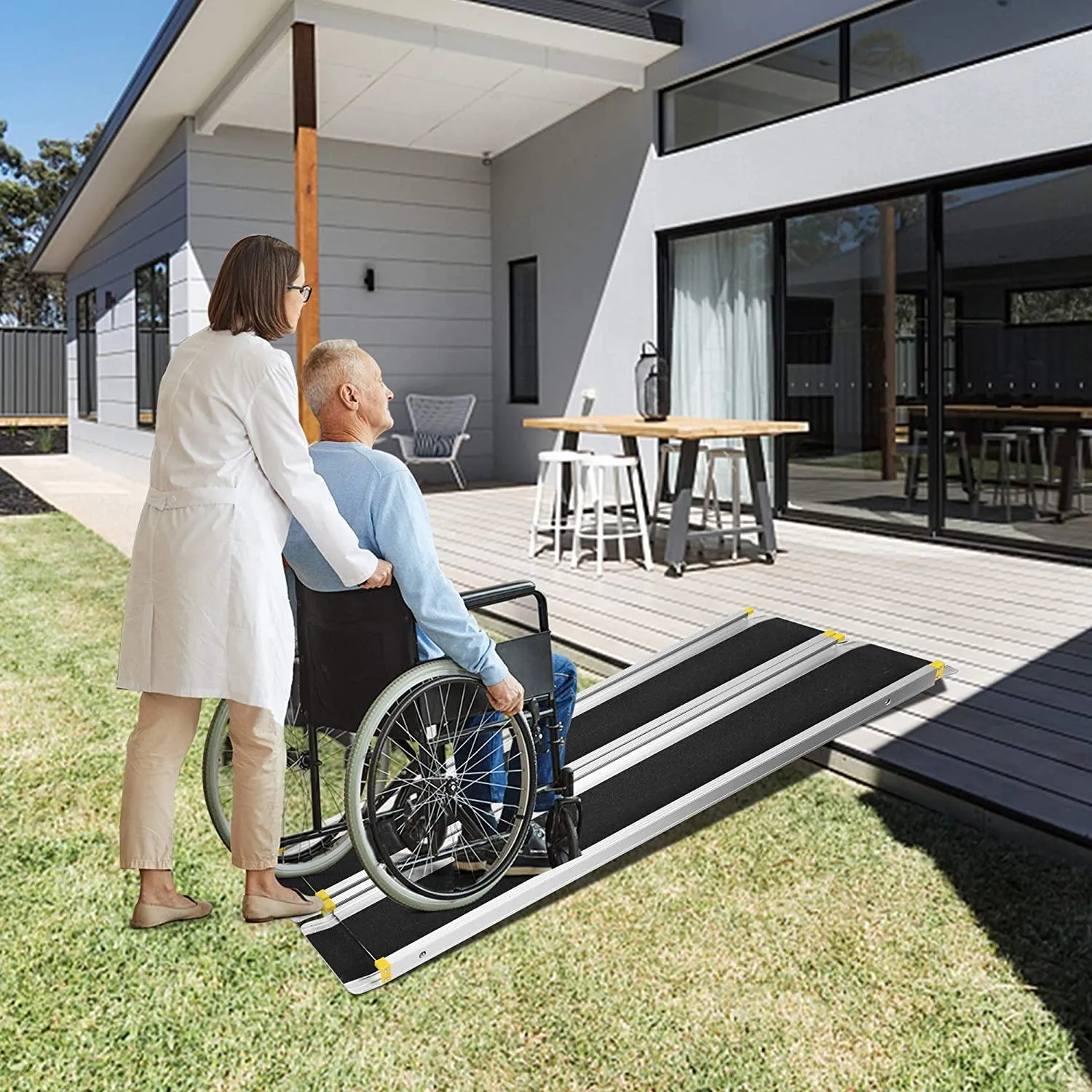 4/7 ft. Retractable Portable Aluminum Wheelchair Ramp with Anti-slip Surface