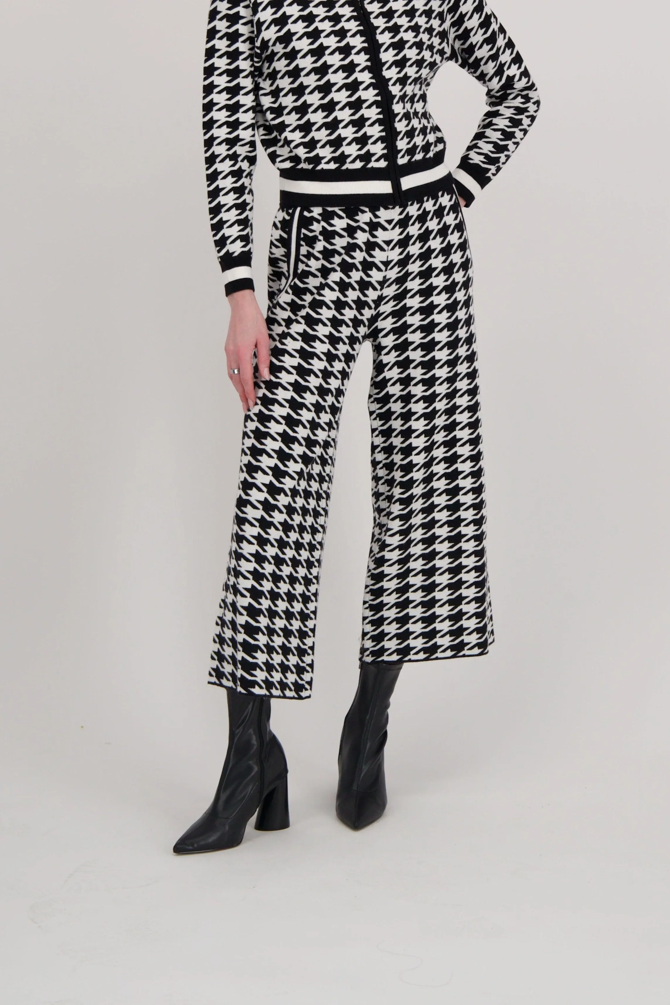 Houndstooth Knit Sweater Pant