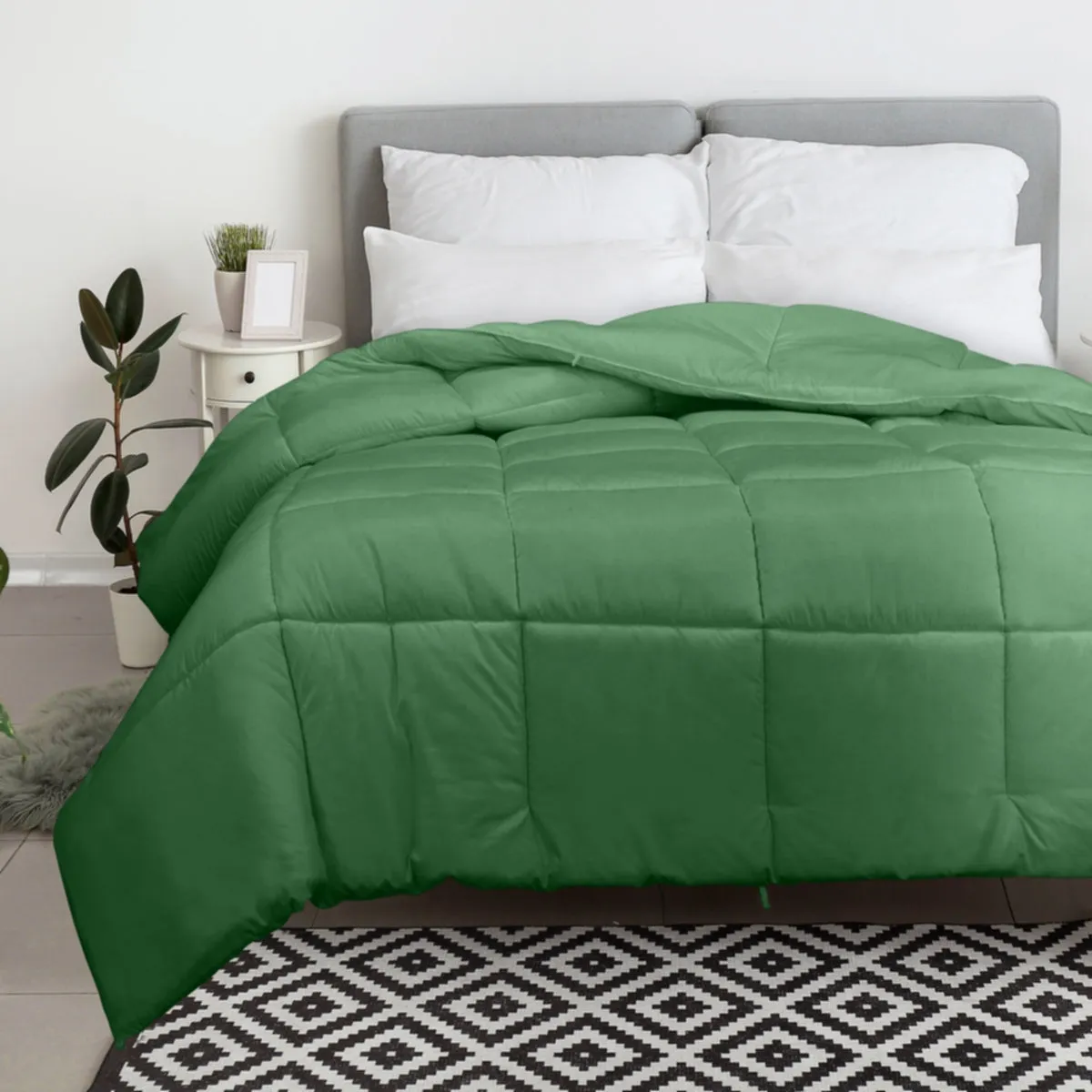 Royale All Season Down Alternative Lightweight Quilted Bedding Comforter with Corner Tabs