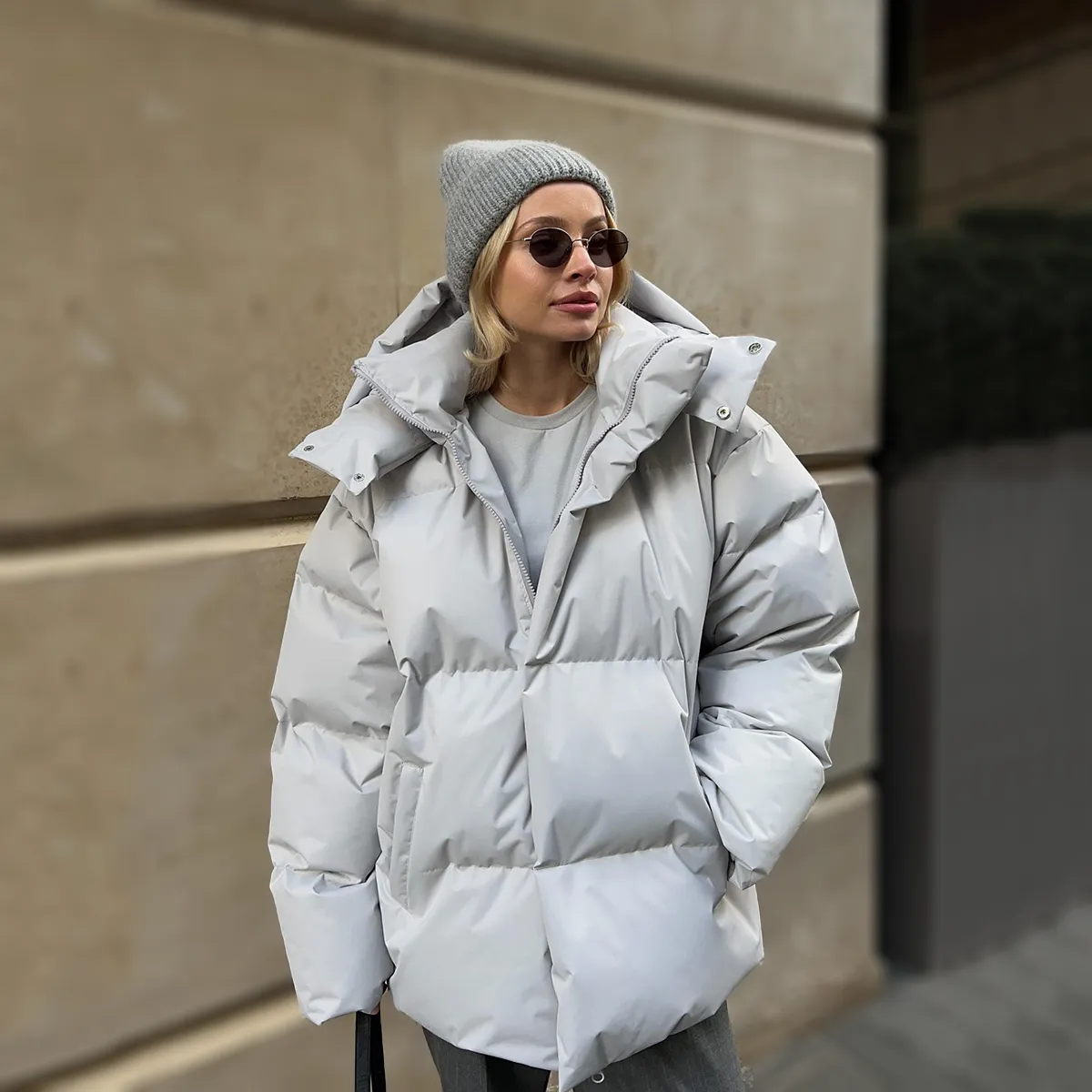 Yulia™ | Modern Warm Down Jacket with Removable Hood